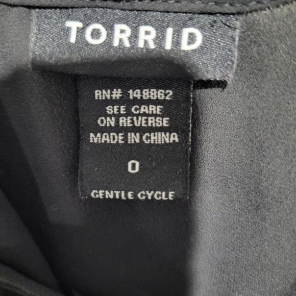 Torrid Cage Neckline Georgette Blouse - Picture 4 of 6